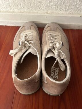 Men's Cream and Tan Sneakers